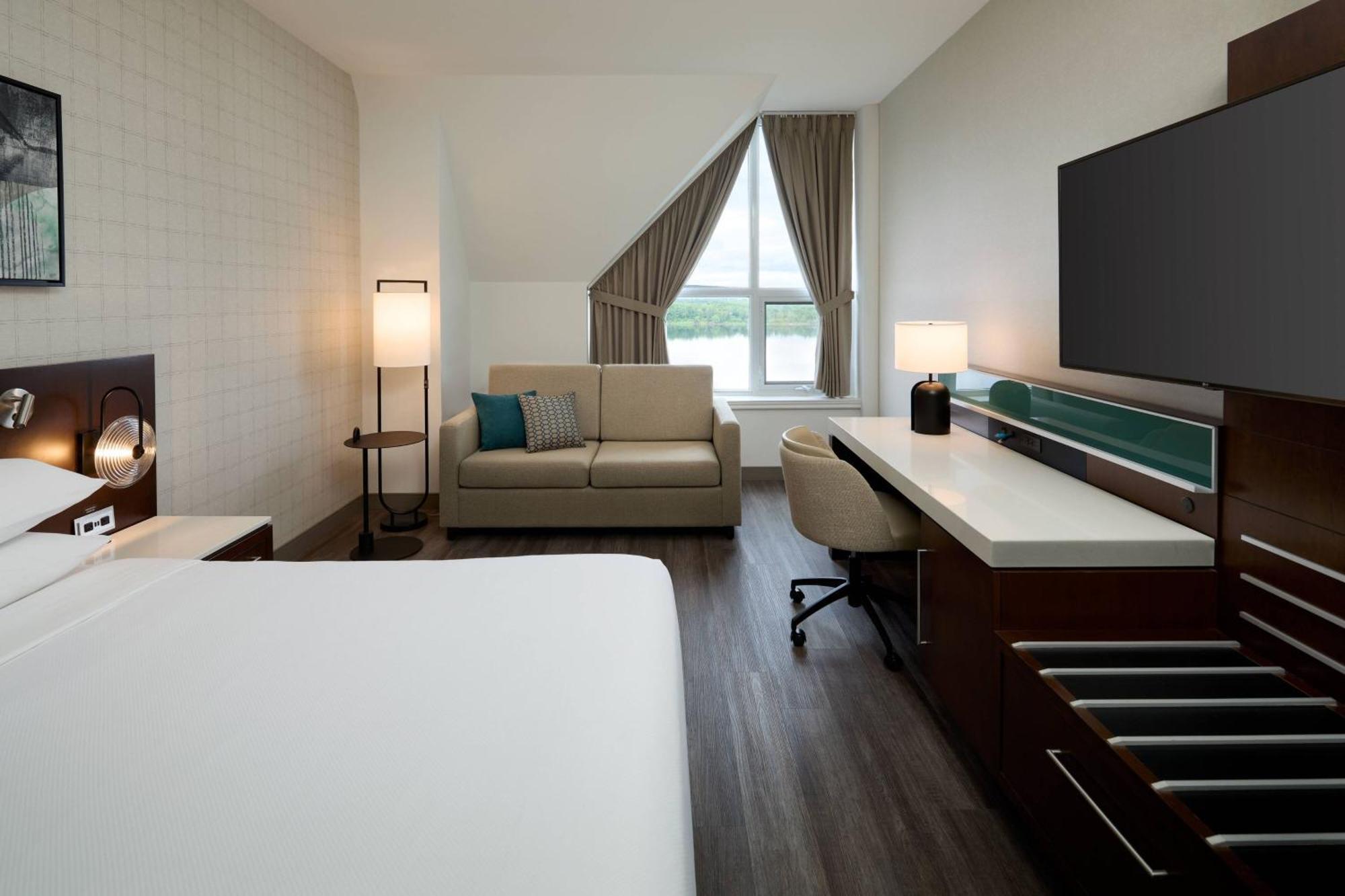 Hotel Delta By Marriott Fredericton