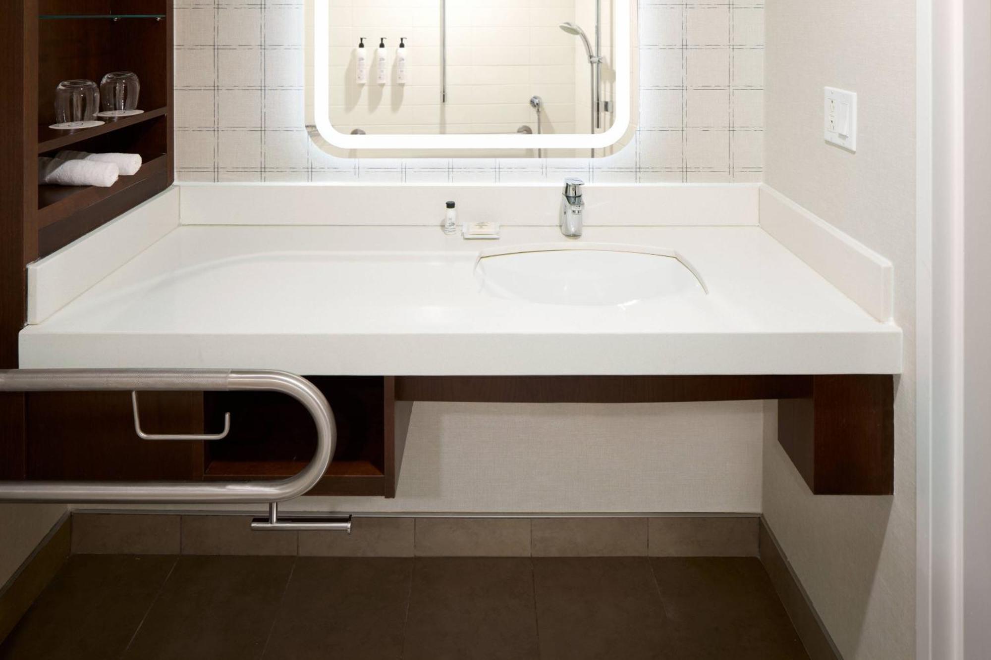 Hotel Delta By Marriott 4*